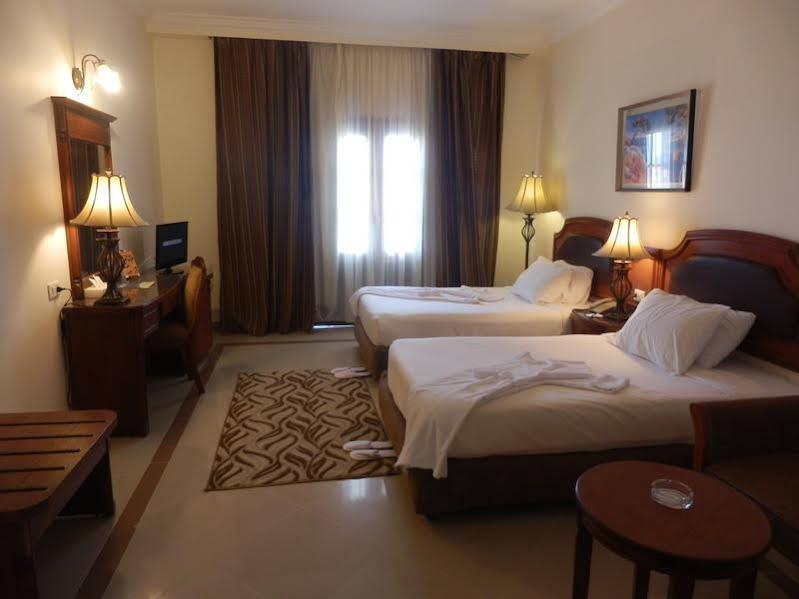 Life Resort Coral Hills El Qoseir Экстерьер фото