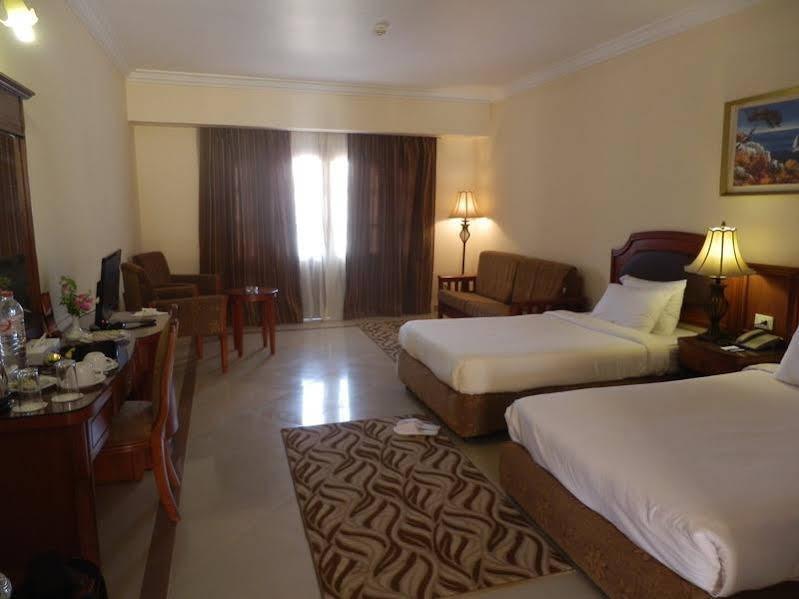 Life Resort Coral Hills El Qoseir Экстерьер фото